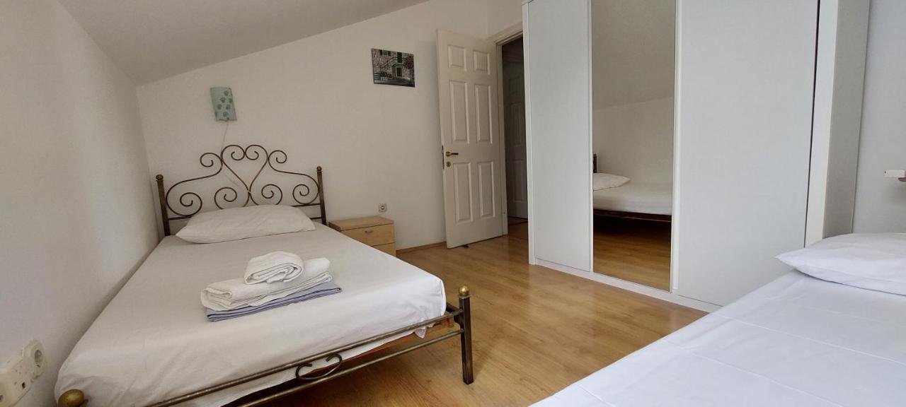 Apartment Sunce Kaštela エクステリア 写真