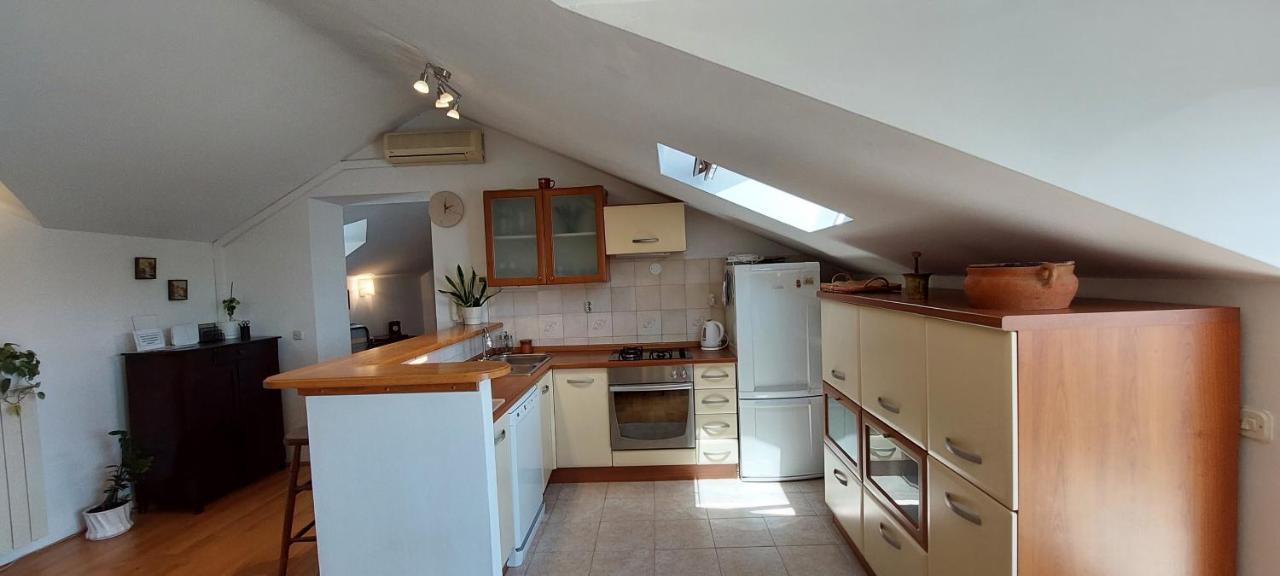 Apartment Sunce Kaštela エクステリア 写真